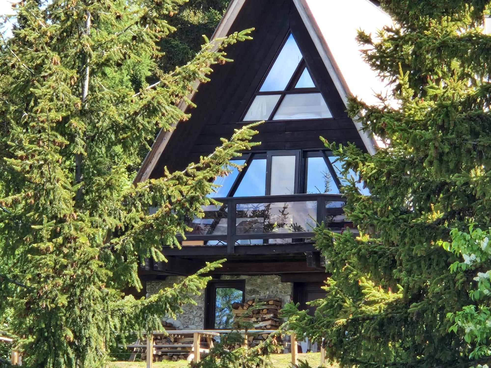 Le Chalet Pointu De Capucine Bourg-Saint-Maurice Exterior photo